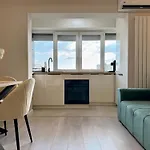 Joy Torontalului 25 *