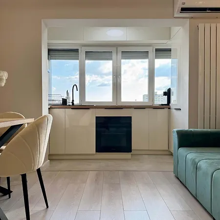 Joy Torontalului 25 *